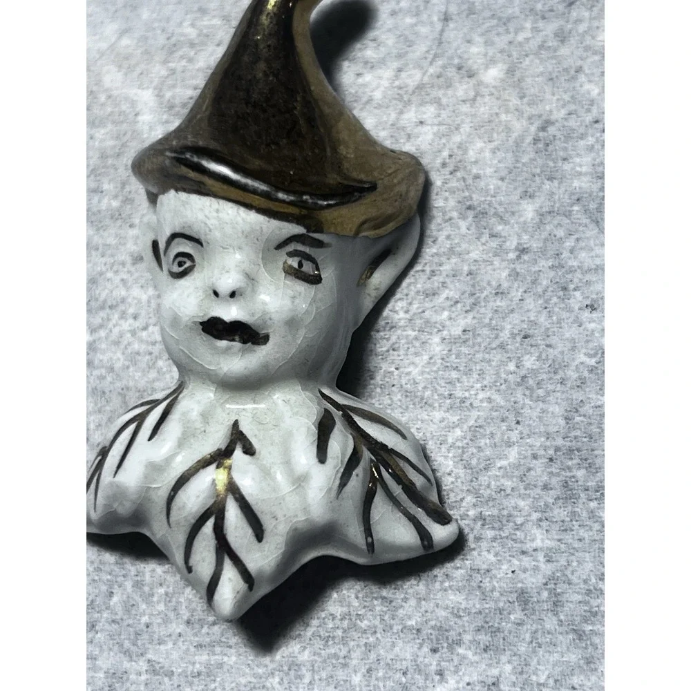 Holland‎ Mold Gold Pixie Elf Figural Brooch Vintage Pin Ceramic Signed
